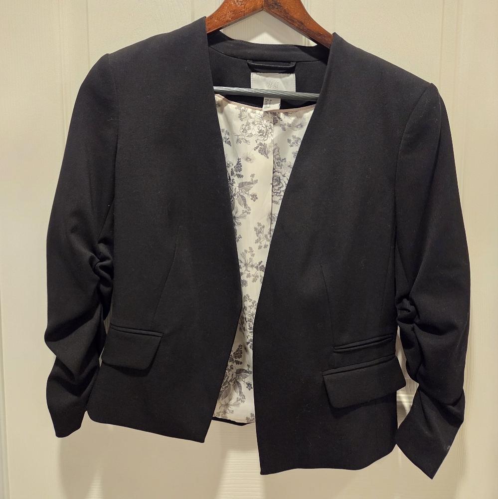 H&M Cropped Black Women's Blazer